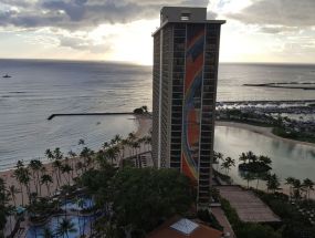 Wakiki sunset to close out conference